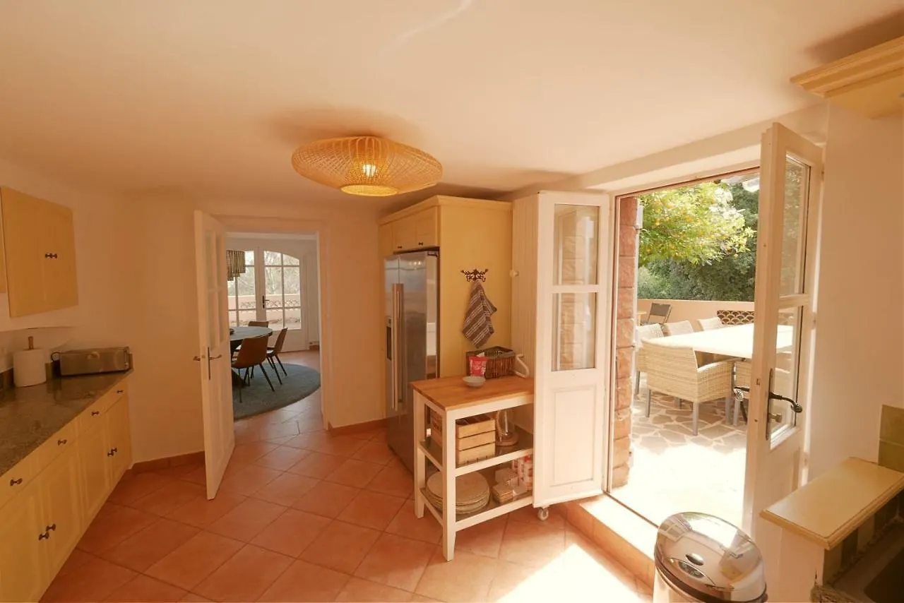 Villa Le Trayas Superieur Theoule-sur-Mer 0*,