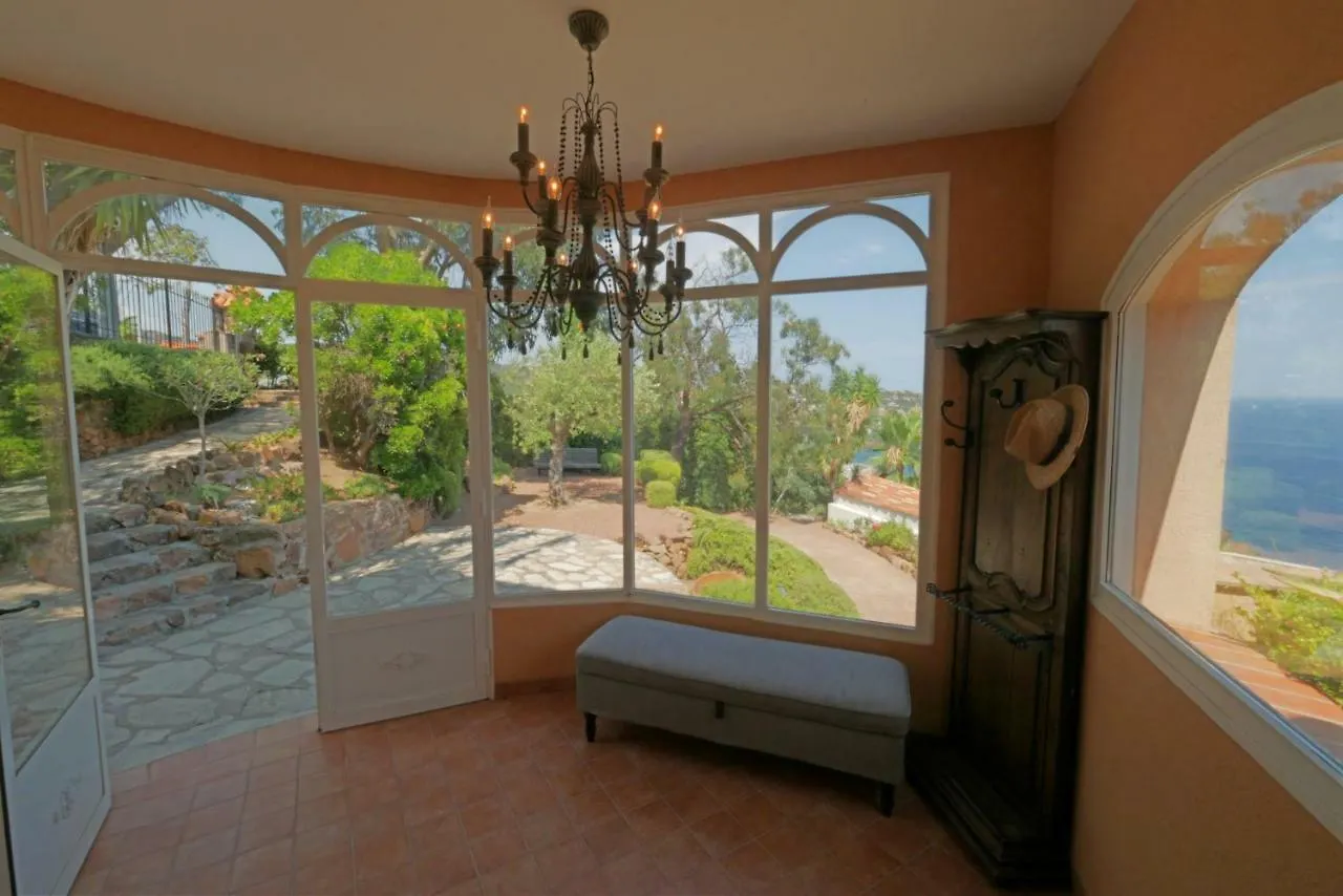 Villa Le Trayas Superieur Theoule-sur-Mer 0*,