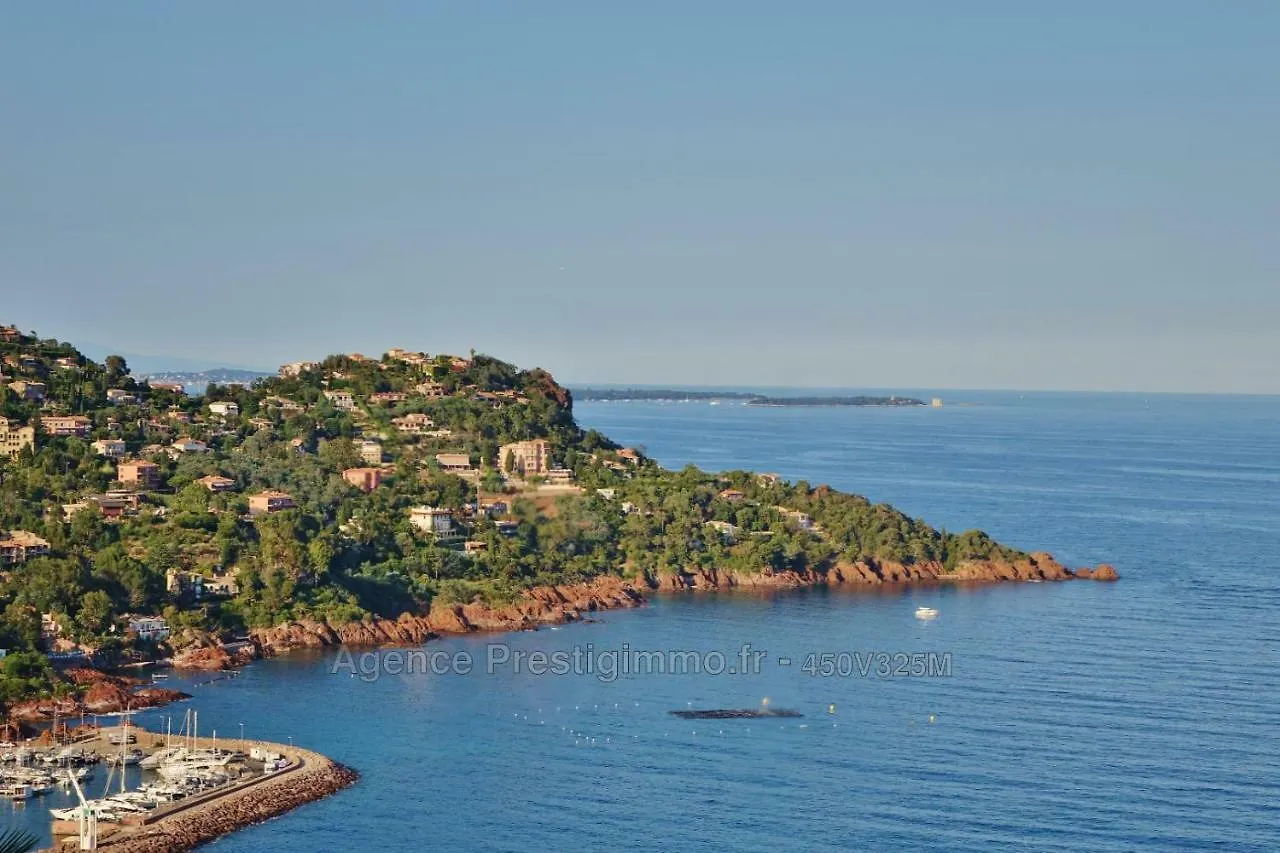 Villa Le Trayas Superieur Théoule-sur-Mer 0*,